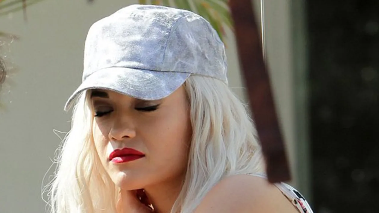 Una dintre cele mai iubite cantarete a ajuns la spital! Ambulanta a luat-o de urgentă de la locul de muncă