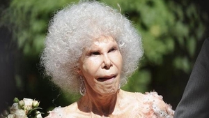 Ducesa de Alba, in costum de baie la 87 de ani! Turistii de pe plajă au rămas socati când au văzut-o