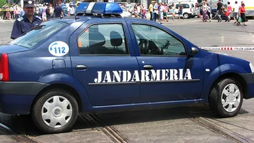 Accident teribil in Poiesti! O masina a Jandarmeriei a spulberat o femeie pe trecerea de pietoni