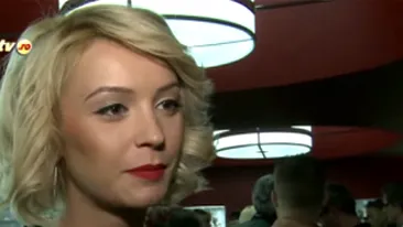 VIDEO Diana Dumitrescu pleaca in vacanta: E o destinatie calduroasa, cu o mare albastra, albastra, si cu nisip alb