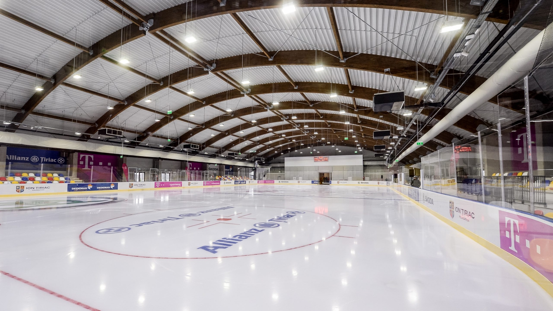 Patinoarul Telekom Arena ar putea fi salvat dacă legea s-ar respecta!