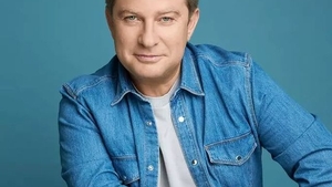 Acum este un actor de succes, însă puțini știu ce meserii a avut Pavel Bartoș până să ajungă celebru: „Eu în două cămăși am făcut tot liceul”
