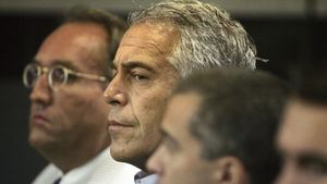 Ambasadorul Marii Britanii în SUA a fost demis imediat după ce au ieșit la lumină emailuri trimise lui Jeffrey Epstein!