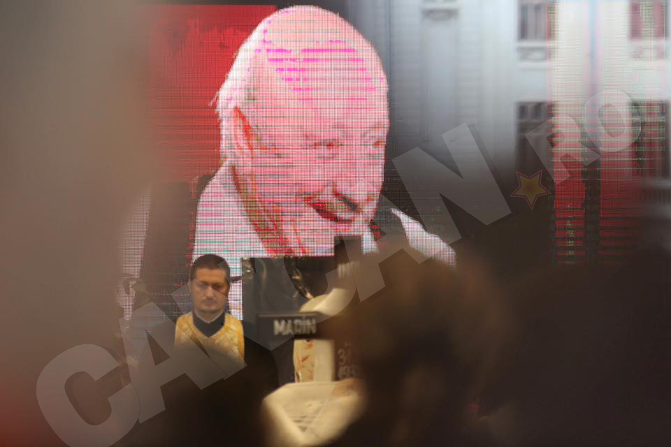 FOTO! MARIN MORARU a fost înmormântat miercuri. Soţia maestrului a scris pe coroană un mesaj dureros