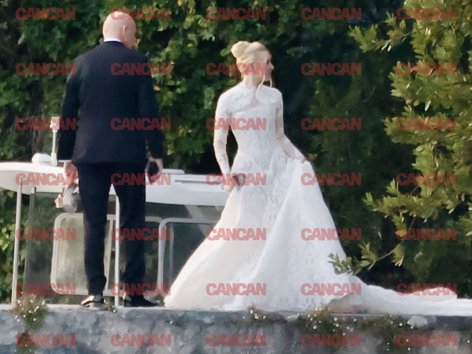 Karina Pavăl în rochie de mireasă