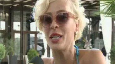 N-o sa-si vina sa crezi ce si-a tatuat Silvia Pop pe omoplat! Cine ar fi crezut ca in blonda zace un mic filosof?