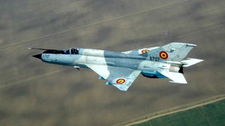 Un avion MIG 21 Lancer s-a prabusit la Campia Turzii! Pilotul si copilotul au decedat!