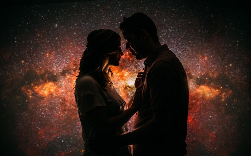 Aceste imagini au devenit virale! FOTO cum arată cuplurile care au făcut înconjurul planetei cu cele mai bune fotografii de logodnă din 2016
