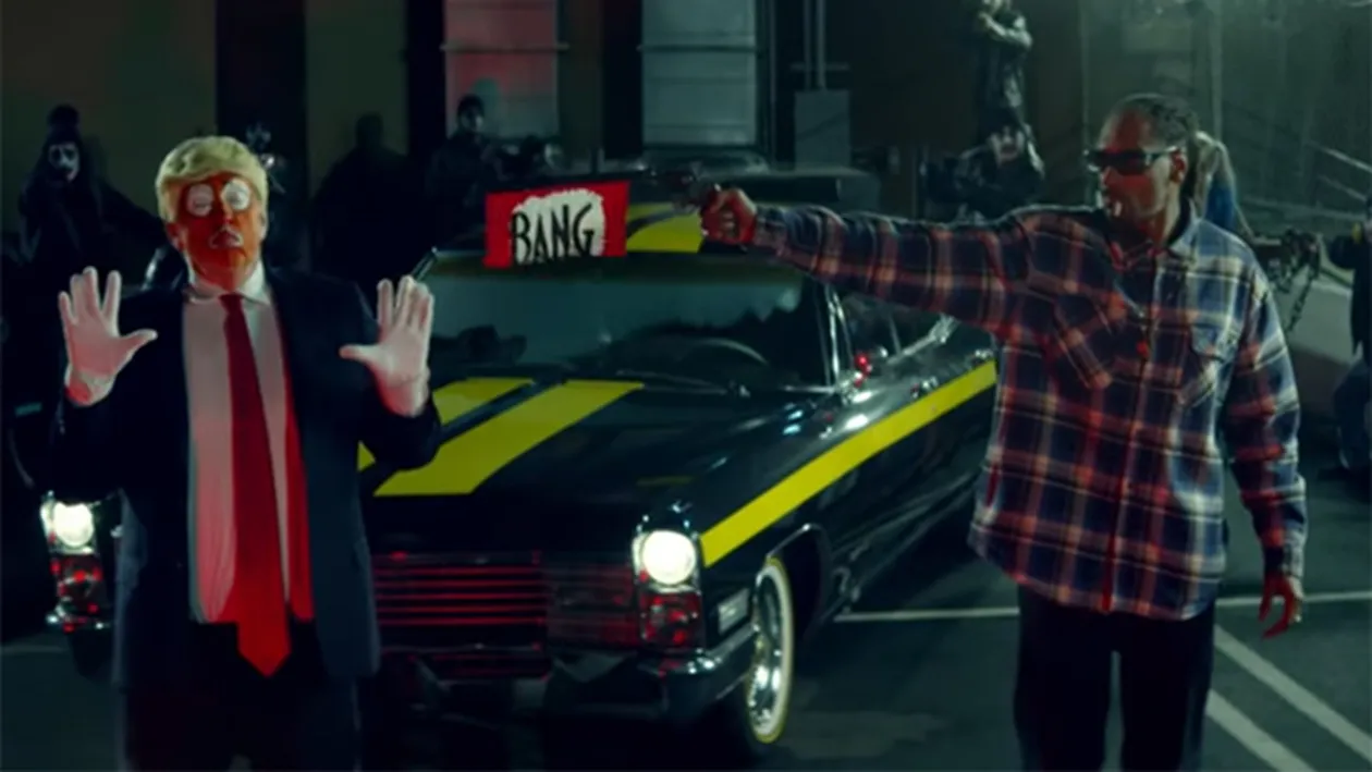 Snoop Dogg îl împuşcă pe Donald Trump în noul său videoclip