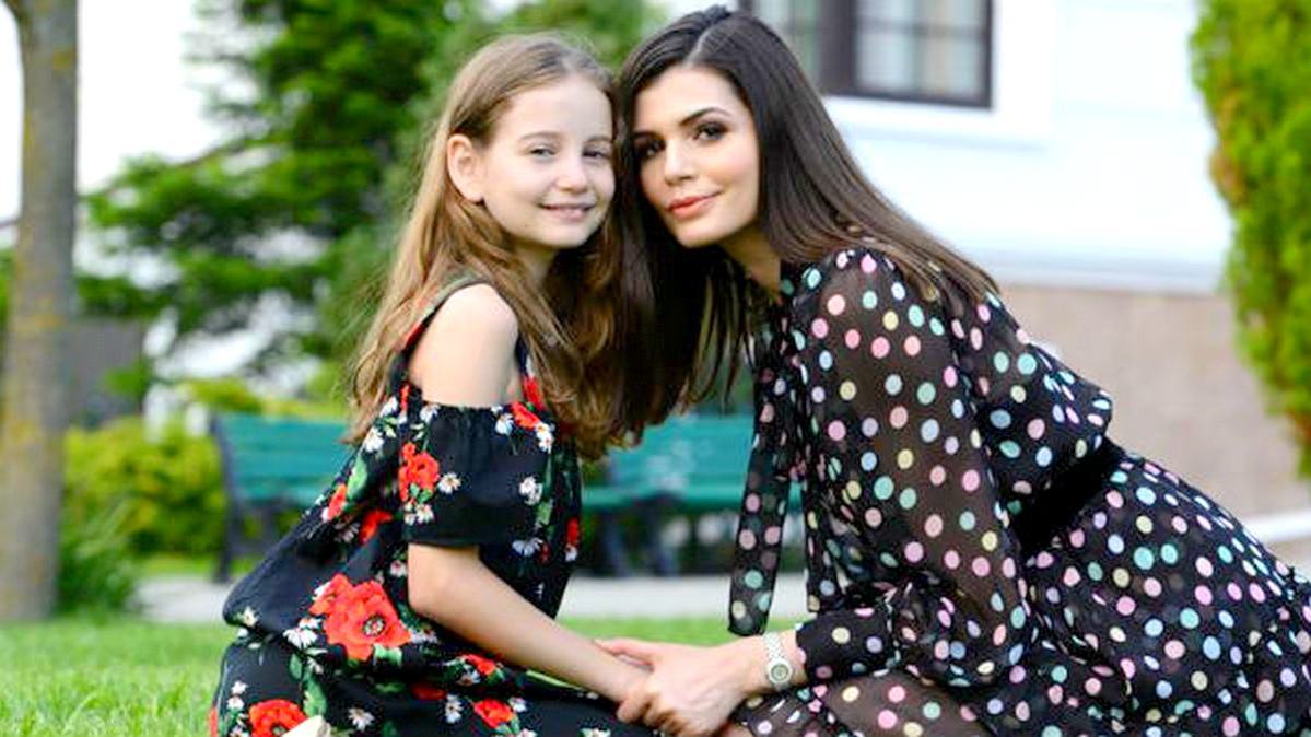 Irina Columbeanu și mama ei, Monica Gabor (Foto: Facebook)