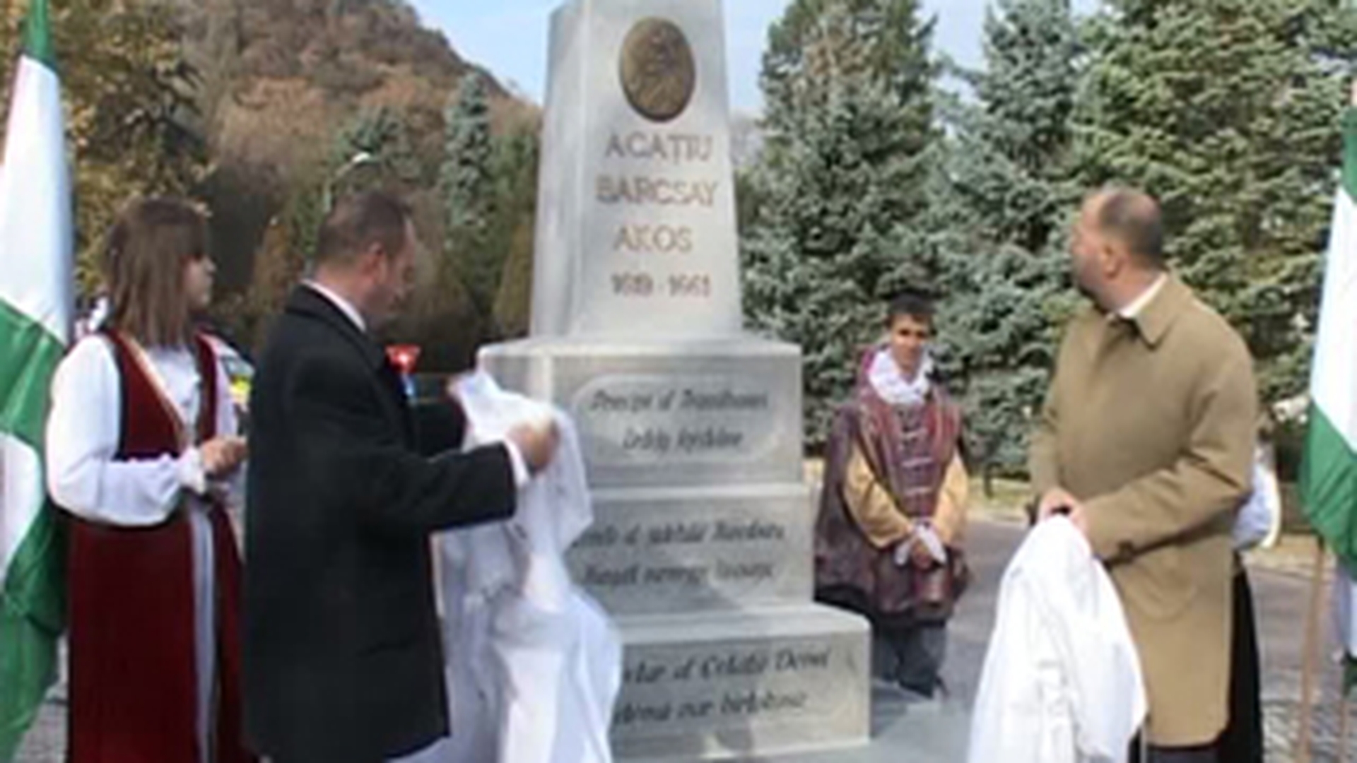 "Inscriptia de pe statuie nu respecta ceea ce spune istoria!"! Acesta este motivul pentru care un pensionar din Deva a intrat in greva foamei!