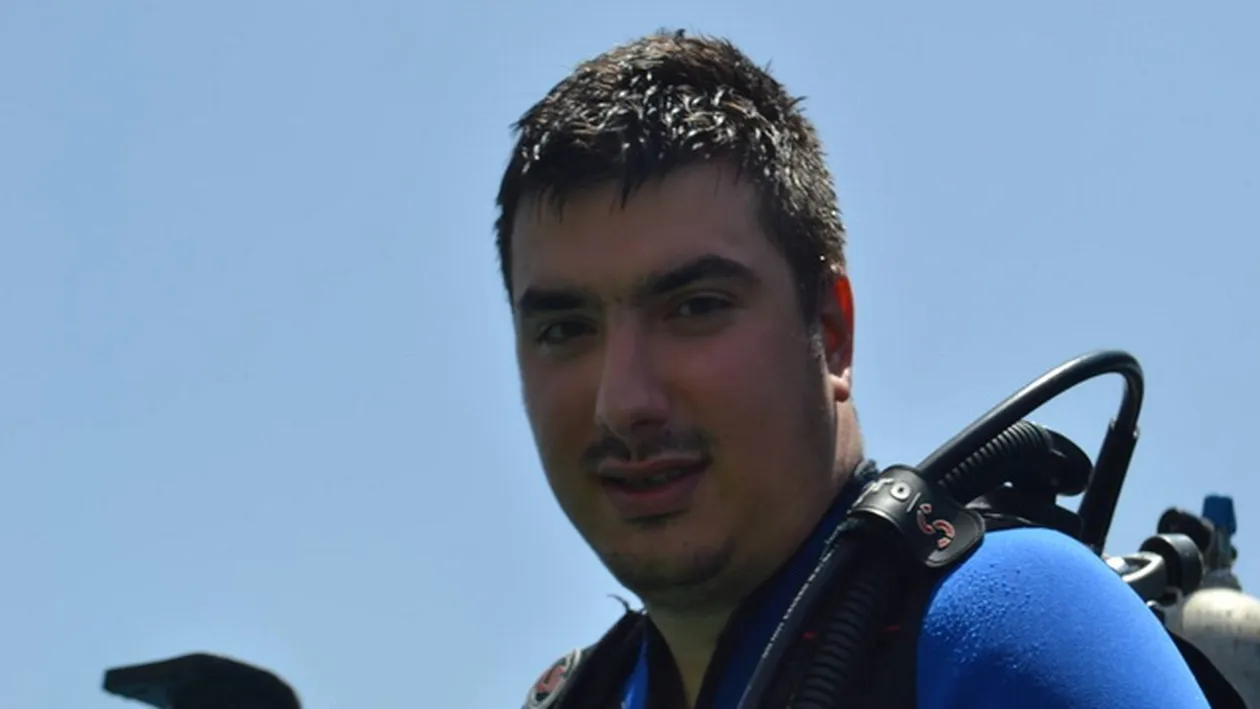 Fiul “regelui mezelurilor” schimba masinile ca pe ciorapi. Acum doi ani primea o limuzina de peste 100.000 euro, acum are una nou