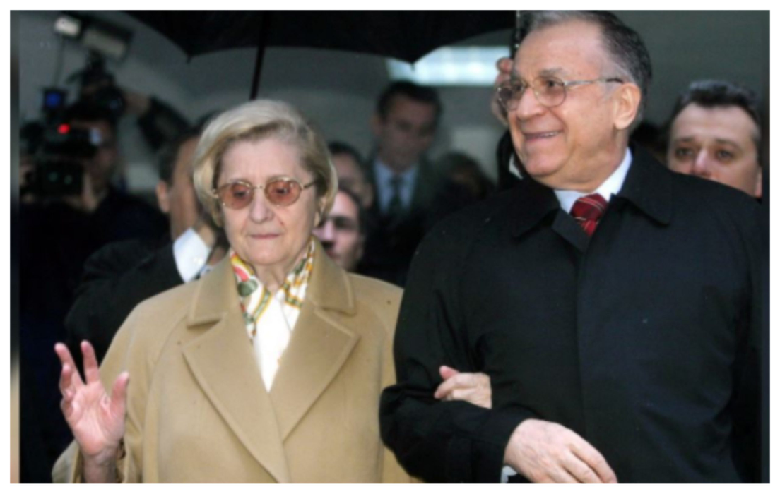 Ion Iliescu și soția