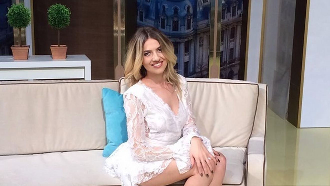 Lidia Buble, fotografiată în timp ce săruta un alt bărbat