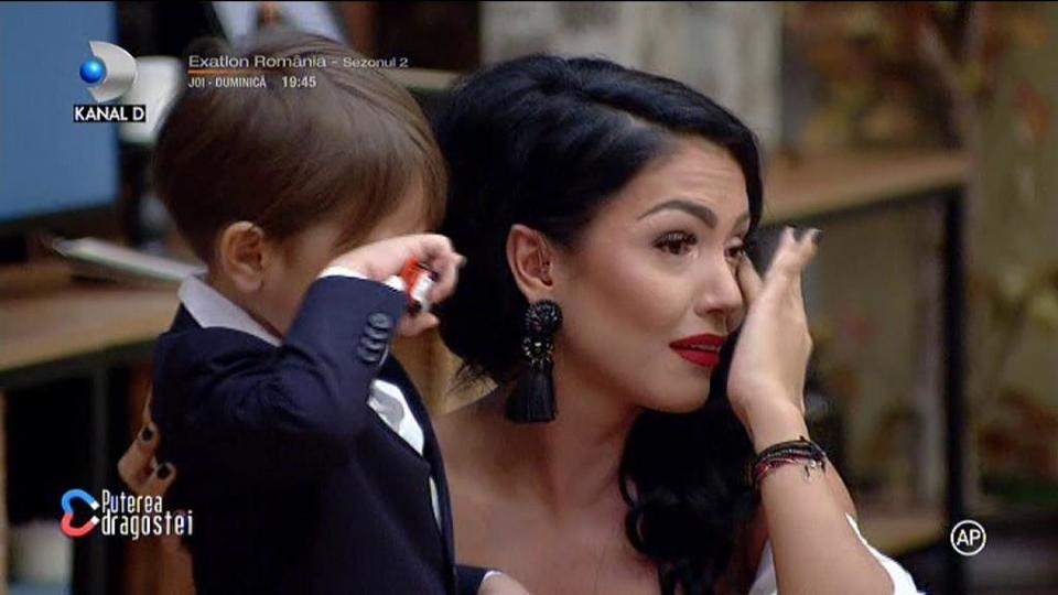 Băiețelul Andreei Mantea a plâns de ziua lui: ”A spus că n-o să aibă cine să-i spună ”La mulți ani!””