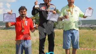 Fotoreporterul CANCAN Robert Vissa a castigat o noua etapa la Rally Cross!