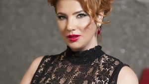 Mihaela Borcea, sărbători de vis alături de partenerul ei. Cum s-a fotografiat lângă bradul de Crăciun