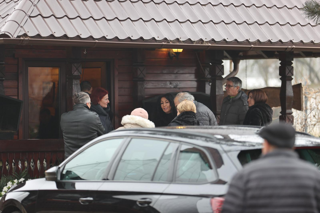Inmormantare mama Mihaela Radulescu