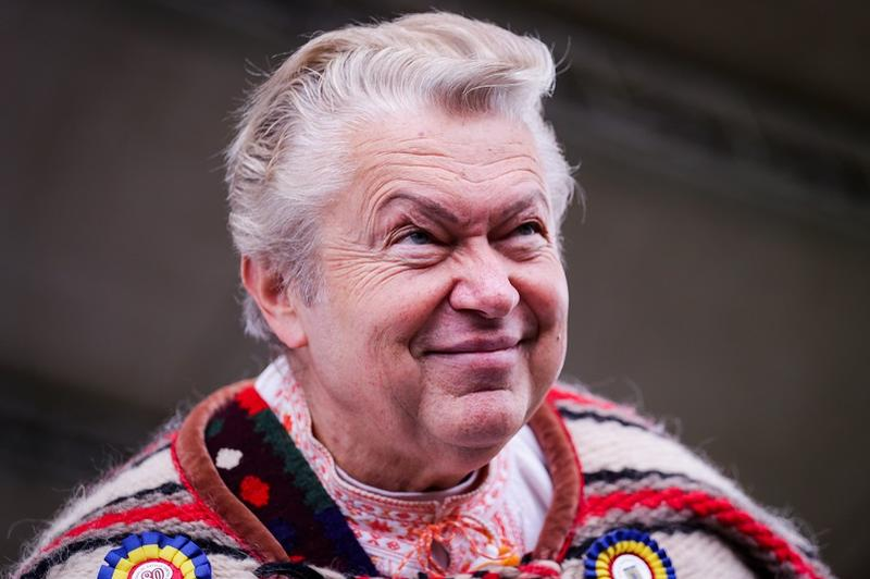 Gheorghe Turda în costum folcloric