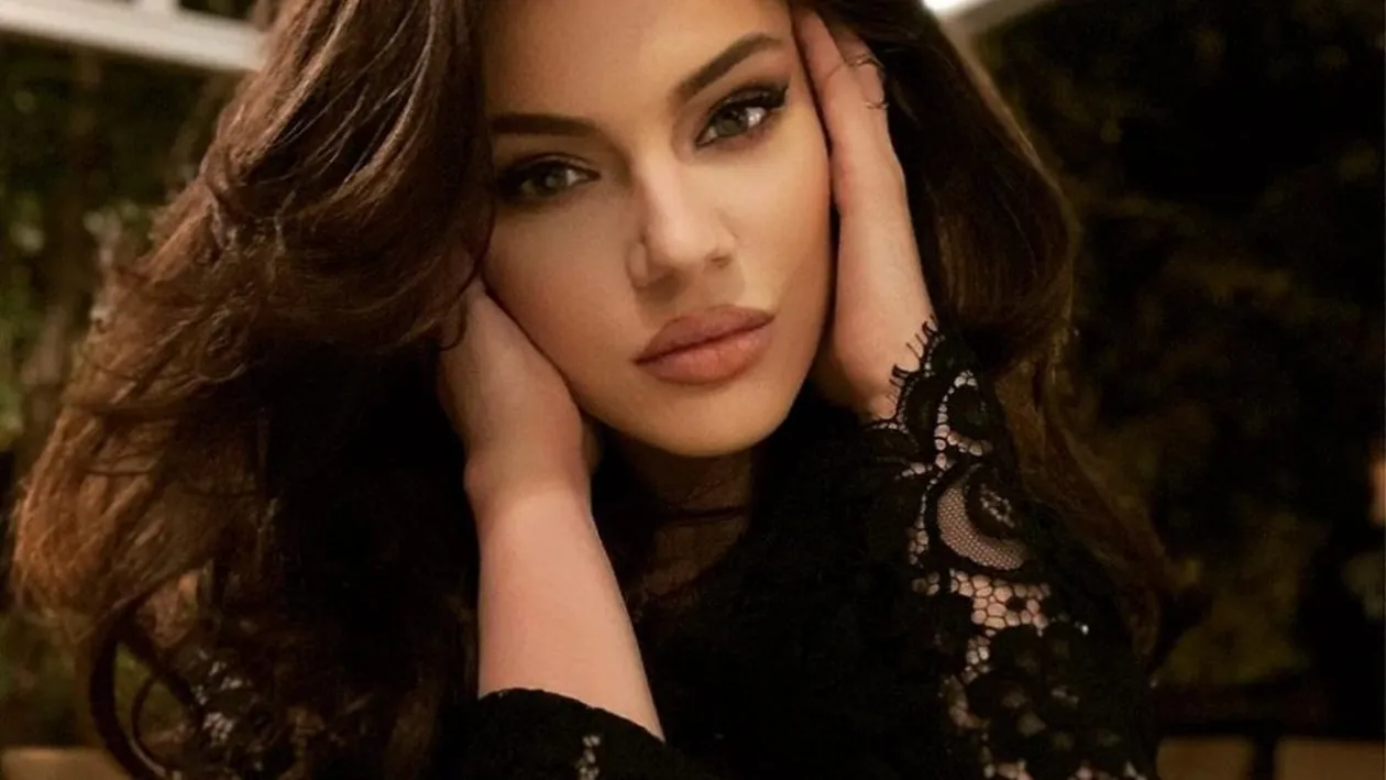 Cristina ICH, prima reacție după ce Deea Maxer a atacat-o pe Internet: ”Las-o pe aia că nici nu...”