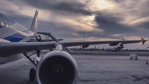 Momente de panică pe aeroportul Henri Coandă. O cursă TAROM s-a întors de urgență pe pistă