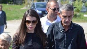 Situația disperată în care se află tatăl Monicăi Gabor. Grav bolnav, a fost executat silit din cauza unei datorii colosale