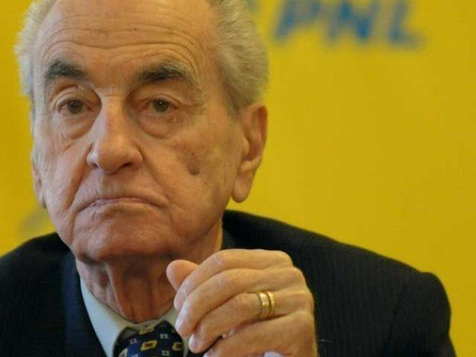 A murit MIRCEA IONESCU QUINTUS, preşedintele de onoare al PNL!