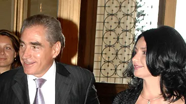 Petre Roman şi soţia lui au trecut printr-o situaţie critică după ce au devenit părinţi! Silvia: După naştere, mă căutam