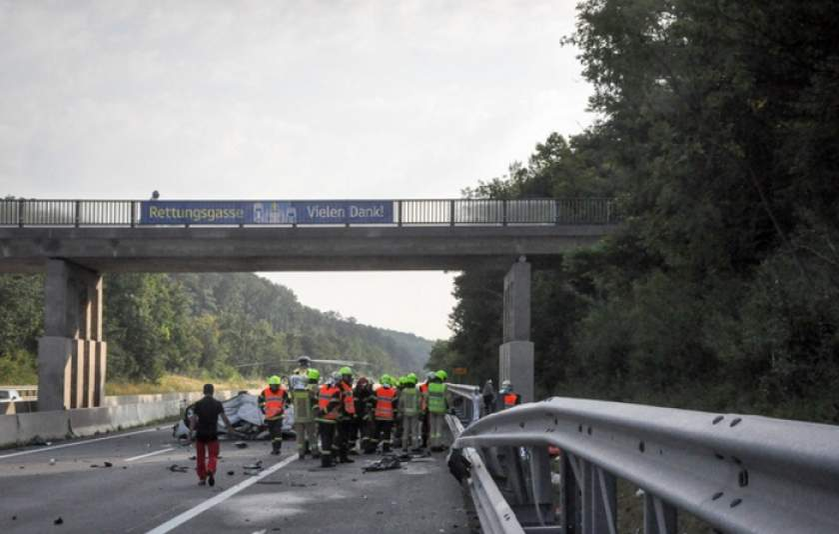 Familie de români, accident teribil în Austria. Tatăl a două fetițe a murit pe loc!