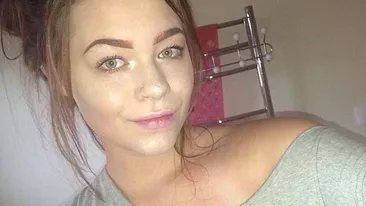 Nu faceti ca ea! A fost la un pas sa ramana desfigurata, dupa ce si-a vopsit sprancenele singura, acasa! In ce hal arata tanara