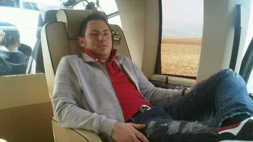 Laudarosul Versace s-a facut de ras de ziua lui! Uite ce a putut sa le faca prietenilor