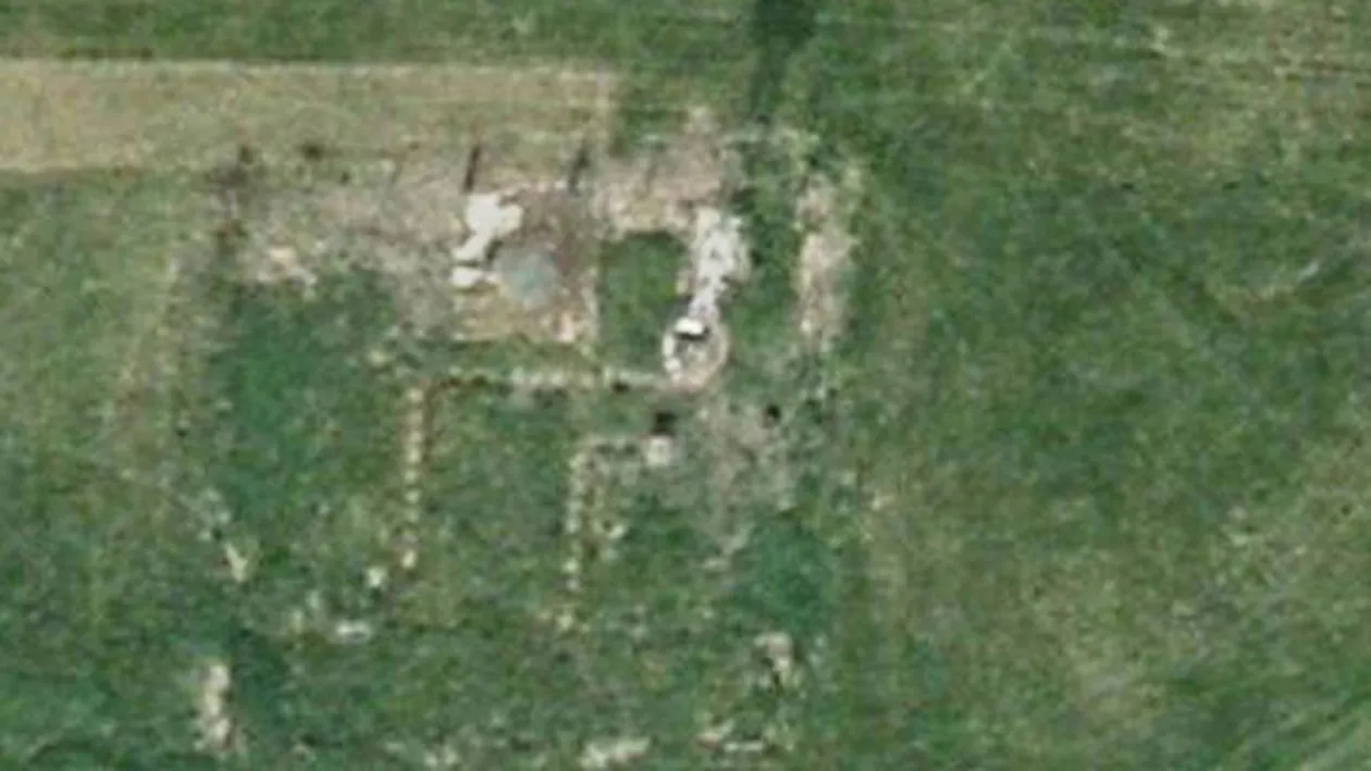 Ce a vazut pe Google Earth o sa o haituiasca toata viata! Un barbat mort din 1946 i s-a aratat pe monitor iar ea are dovada!