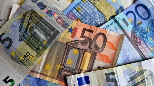 Curs valutar BNR, joi, 24 septembrie 2020. Cât costă astăzi euro, dolar și lira
