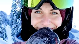 O alpinistă de 33 de ani a murit înghețată pe munte, după ce iubitul a abandonat-o. Ireal cum a fost surprins bărbatul imediat după