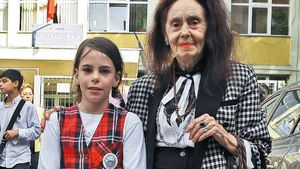 Ce s-a ales de fiica Adrianei Iliescu, cea mai bătrână mamă din lume. Eliza a împlinit 17 ani