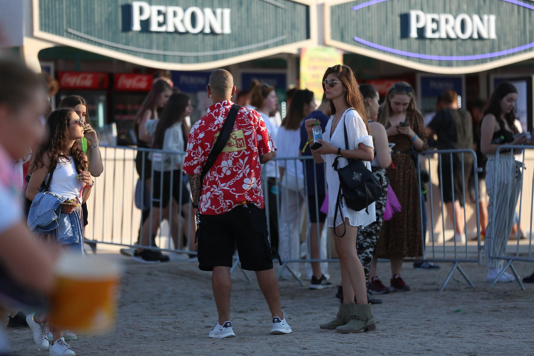 Peste 60.000 de fani au participat la cea de-a doua zi a celui mai mare festival de la malul Mării Negre.