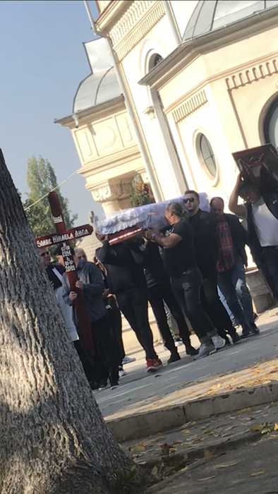 La ceremonie au luat parte câțiva apropiați