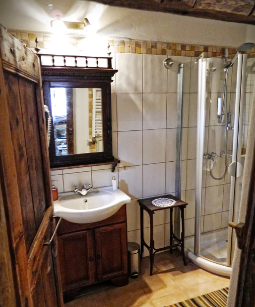 Casa de oaspeți a Regelui Charles din Valea Zălanului, județul Covasna/ sursă foto/ zalan.transylvaniancastle.com