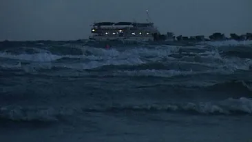 Toate porturile navale şi fluviale din Constanţa, închise din cauza vântului puternic