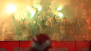 Au evacuat galeria "cainilor" ca sa impresioneze UEFA! Forul european, martor la evenimentele de la meciul Dinamo - Rapid
