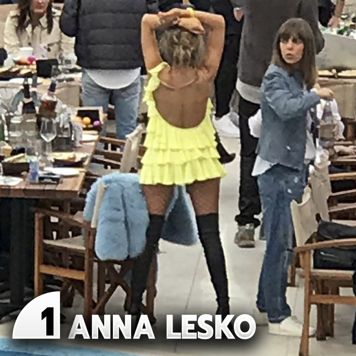 Topul celor mai apetisante fundulețe celebre din România! Ce poziție ocupă Anna Lesko, Ruby sau Bianca Drăgușanu