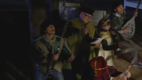 Cum a surprins-o Bebe Cotimanis pe Carmen Tanase cu o serenada. Imagini inedite, marti, de la 20:30, numai pe Acasa TV
