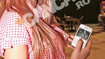 Filmarea in care designerul isi da chilotii jos a disparut din telefonul Biancai Dragusanu. Fundul lui Botezatu, in mare pericol