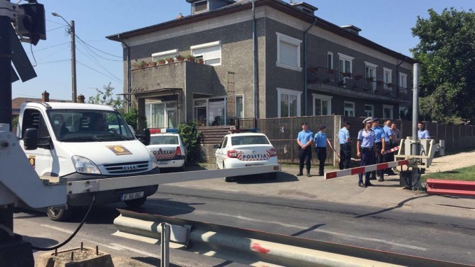 Amănunte ŞOCANTE din accidentul feroviar! Mama a lăsat un bilet de adio şi şi-a aruncat copiii în faţa trenului