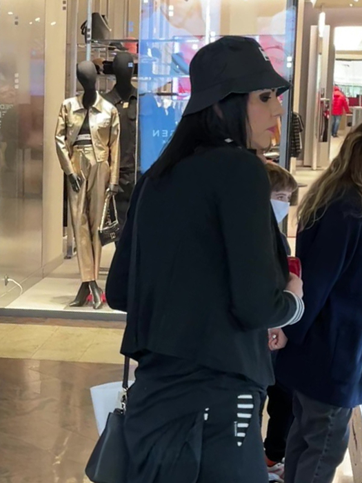 Raluca Macovei, apariție spectaculoasă la mall (SURSA FOTO: CANCAN.RO)