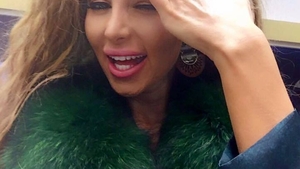 ROXANA VAŞNIUC a făcut pasul cel mare! A spus ”Da!” şi le-a arătat prietenilor inelul de logodnă