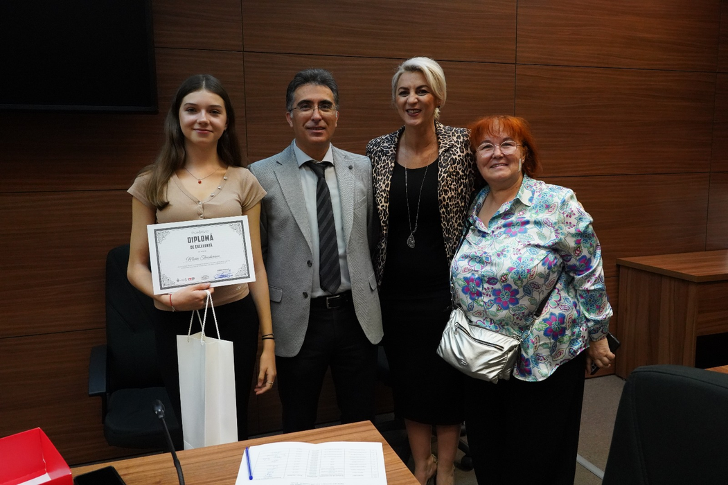 Comunicat de presă. Primarul Robert Negoiță a premiat elevii de top din Sectorul 3