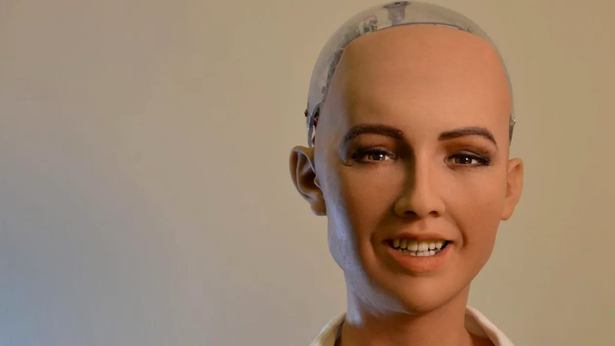 Robotul Sophia care amenința că distruge omenirea a ajuns în România