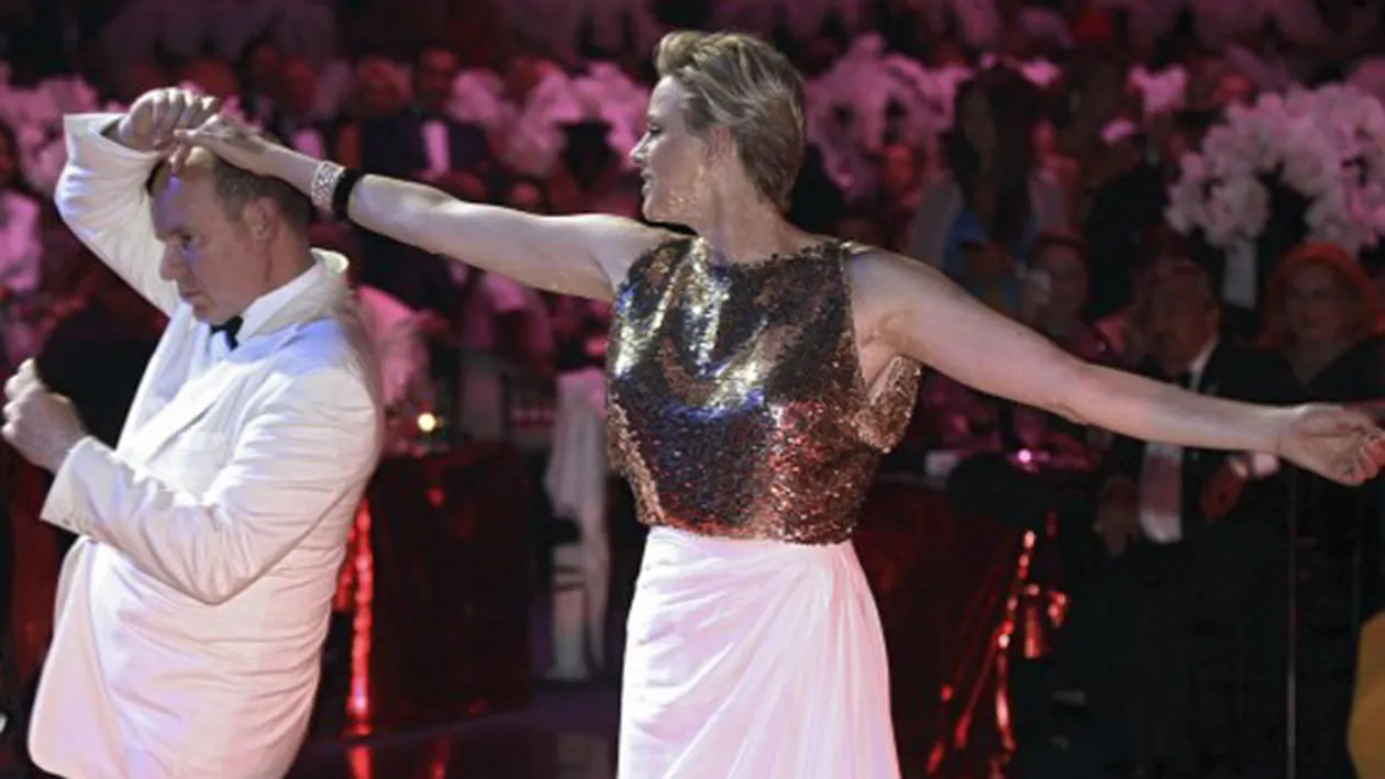 Printul Albert de Monaco si sotia Charlene au rupt ringul de dans