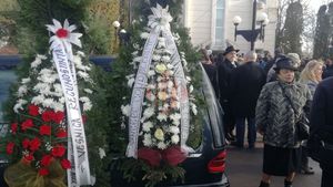 Durere fără margini pentru familia şi prietenii soţilor Maleon! Primele imagini de la înmormântare